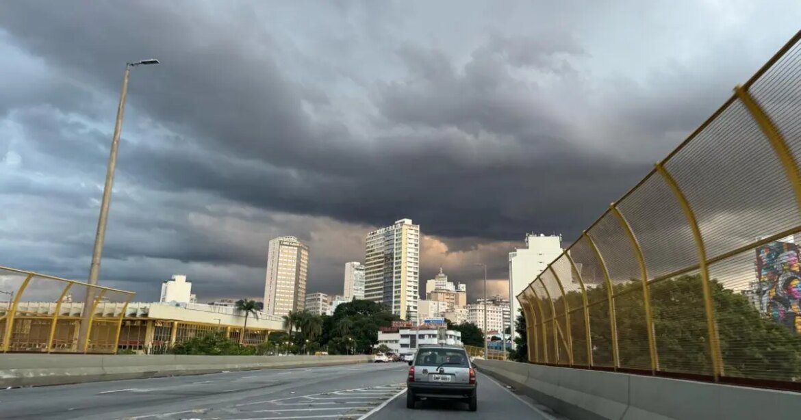 defesa-civil-de-bh-alerta-para-chuva-com-raios-e-ventos-nesta-quarta-(14);-veja-recomendacoes