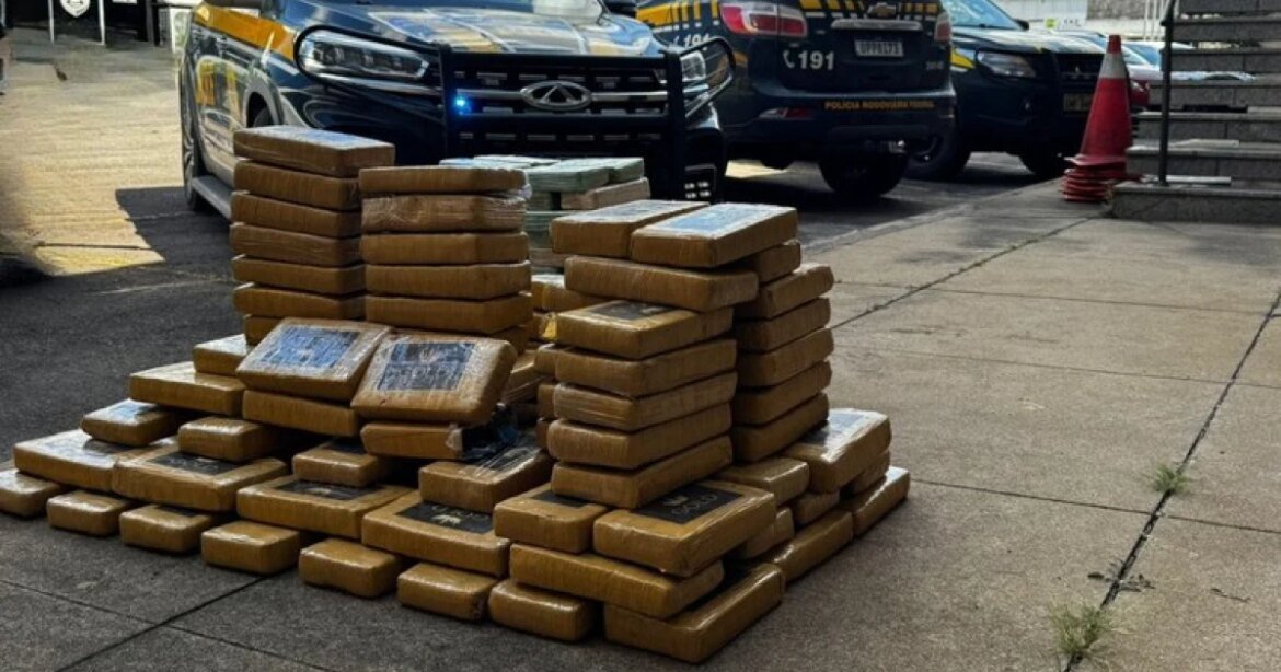 mg:-prf-apreende-maconha-e-pasta-base-de-cocaina-em-carga-de-sucata-na-br-040