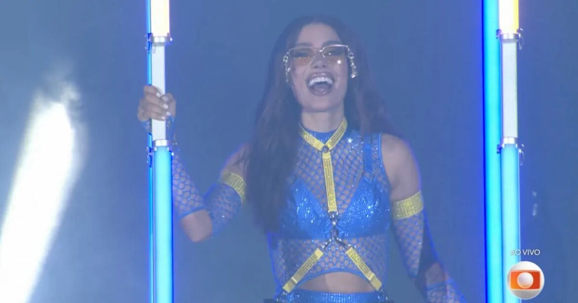 com-entrada-triunfal,-anitta-faz-megashow-e-agita-a-pista-na-festa-do-bbb-26