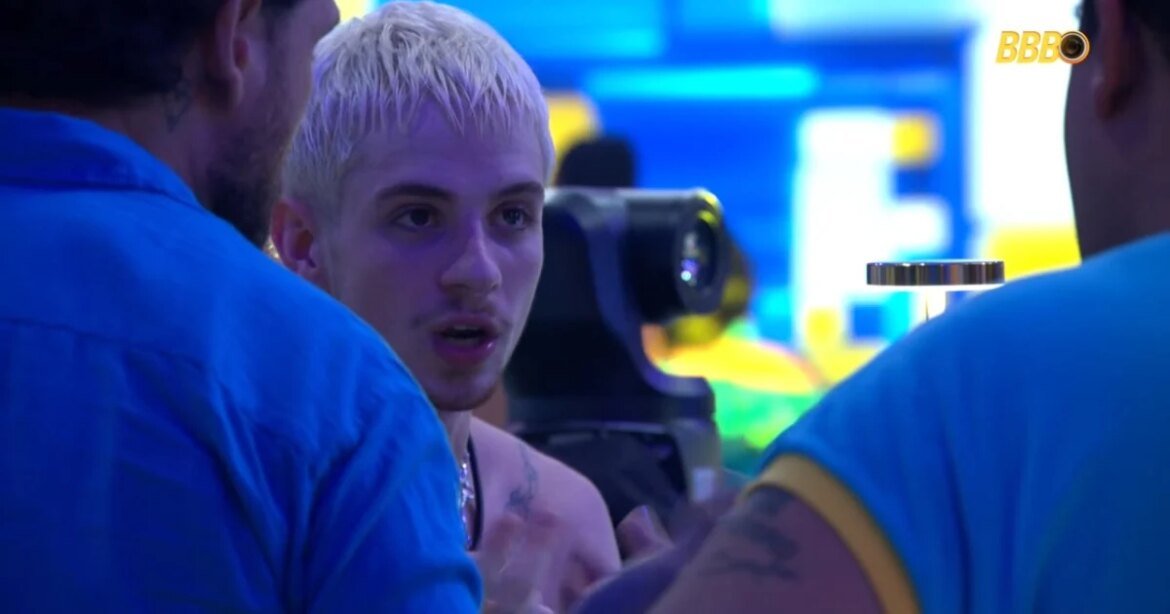 bbb-26:-juliano-floss-acusa-pedro-de-querer-ser-o-novo-davi-brito