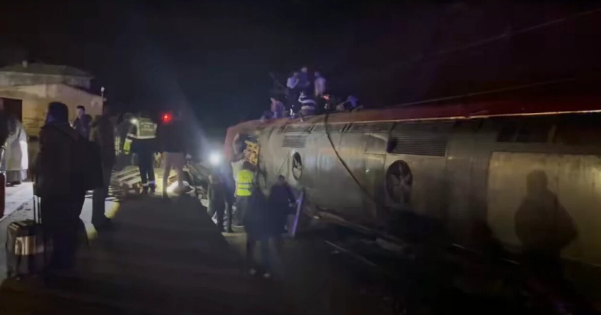 presidente-espanhol-promete-‘transparencia’-em-acidente-envolvendo-trens-que-deixou-40-mortos