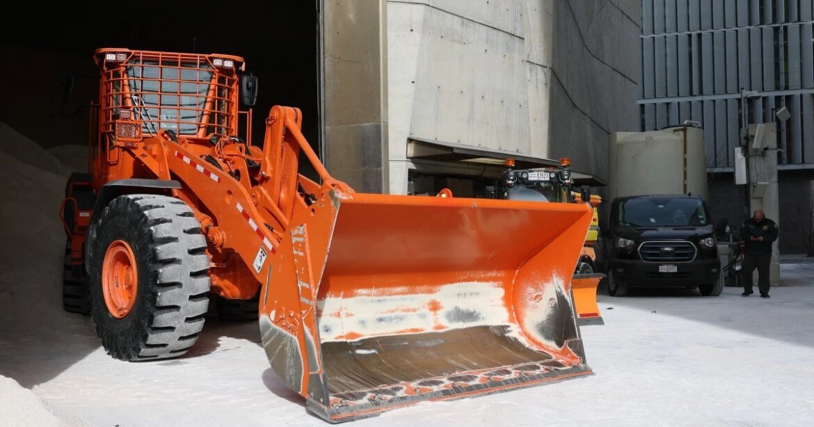 chega-a-13-o-numero-de-mortos-durante-nevasca-em-nova-york,-nos-eua