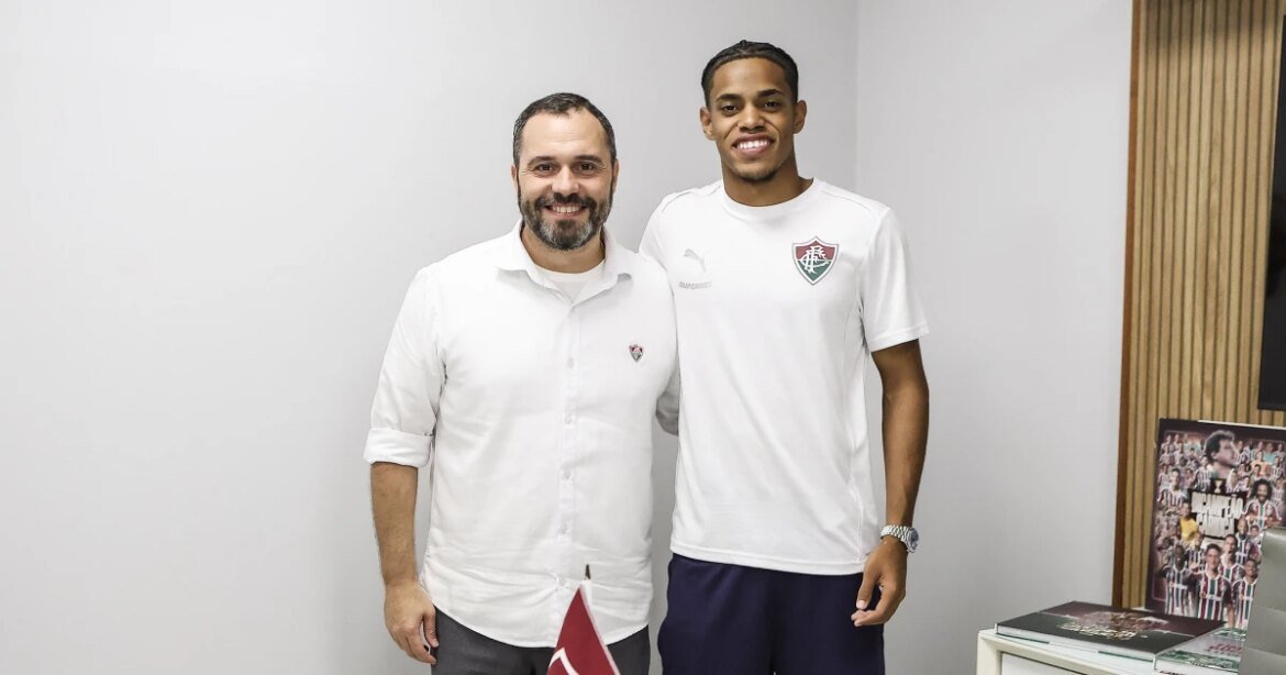 fluminense-anuncia-renovacao-contratual-de-atacante-com-multa-de-r$-494-milhoes