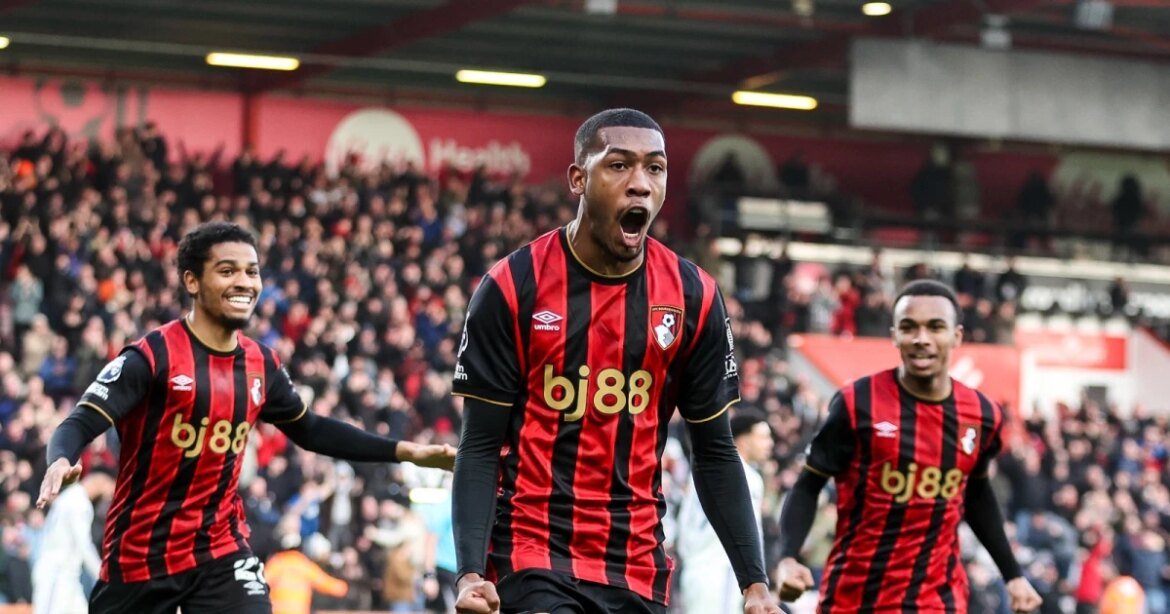 rayan-brilha,-marca-primeiro-gol-na-premier-league-e-garante-empate-ao-bournemouth