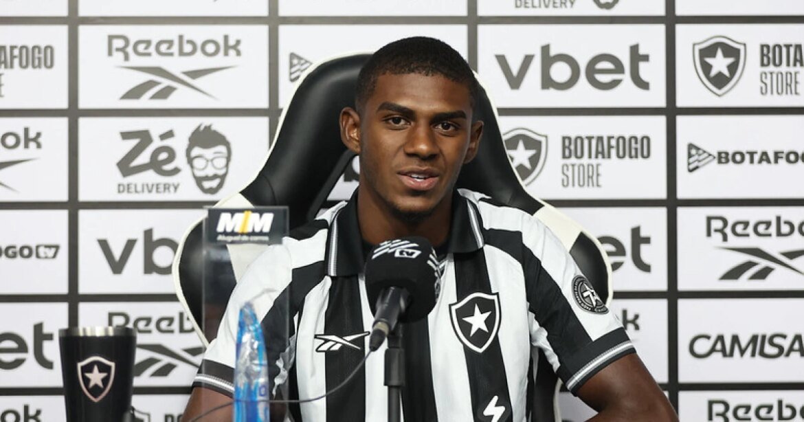 apresentado-no-botafogo,-wallace-revela-preferencias-em-campo-e-estilo-de-jogo