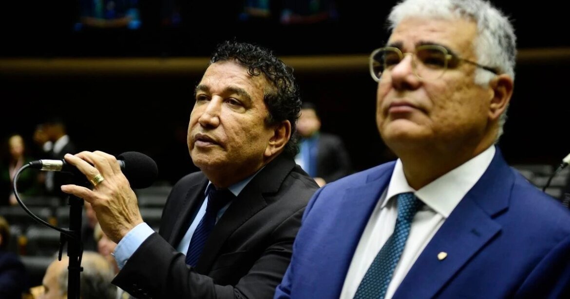 senadores-acionam-tcu-e-tse-contra-licitacao-de-r$-90-milhoes-para-publicidade-no-senado