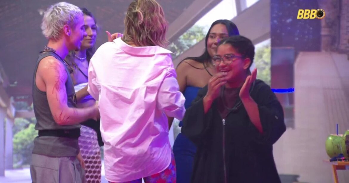 bbb-26:-festa-do-lider-tem-beijo-na-boca,-volta-de-milena-e-nudez-explicita