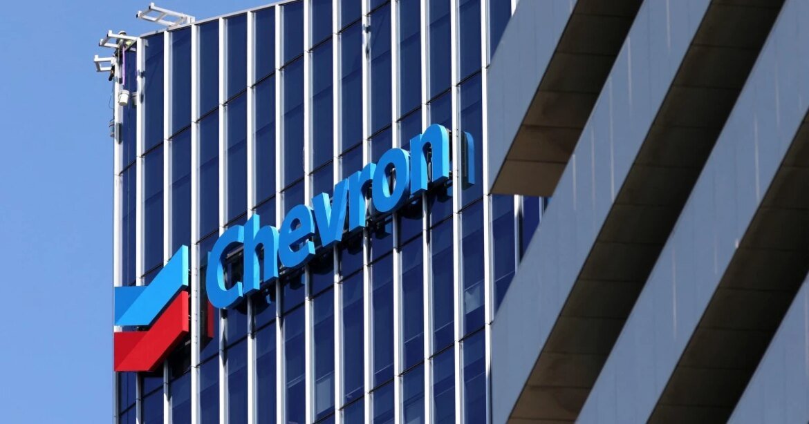 eua-autorizam-grandes-petroleiras-a-retomar-operacoes-na-venezuela