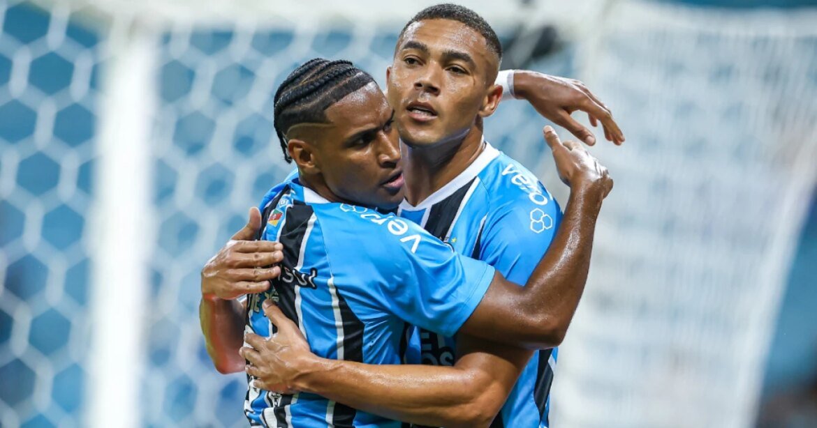atacante-do-gremio-se-lesiona-e-sera-desfalque-contra-o-atletico-no-brasileirao