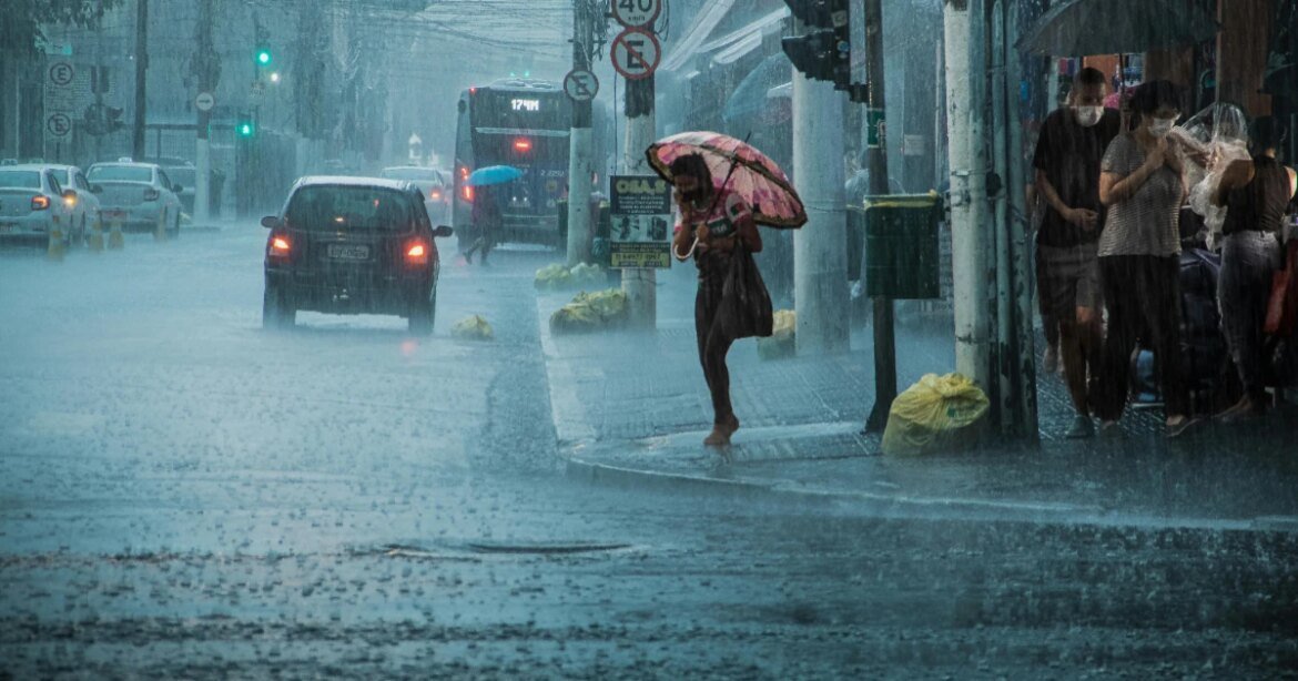 acumulado-de-chuva:-veja-lista-das-cidades-de-mg-sob-alerta-vermelho-nas-proximas-horas