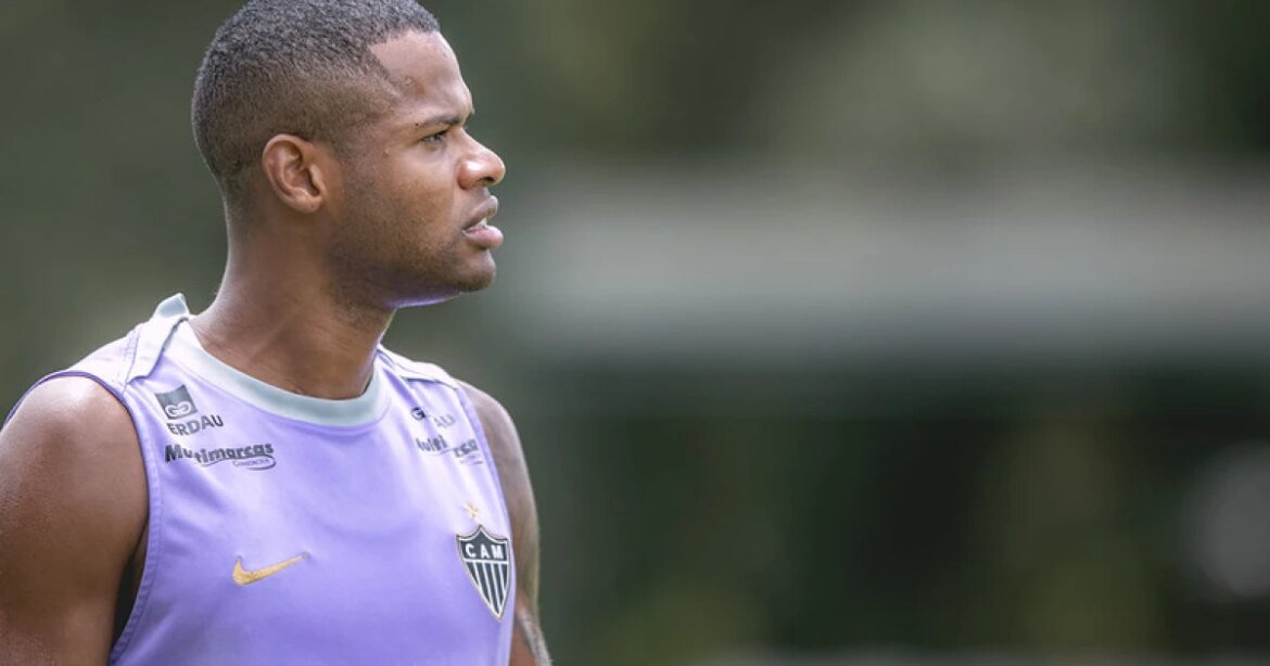 tecnico-do-atletico-abre-o-jogo-sobre-ausencia-de-atacante-em-classico-com-america