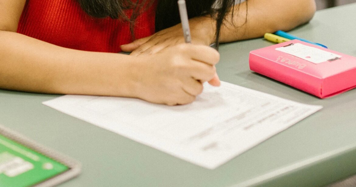 impedida-de-fazer-provas,-aluna-deve-ser-indenizada-por-faculdade-apos-‘erro-em-sistema’