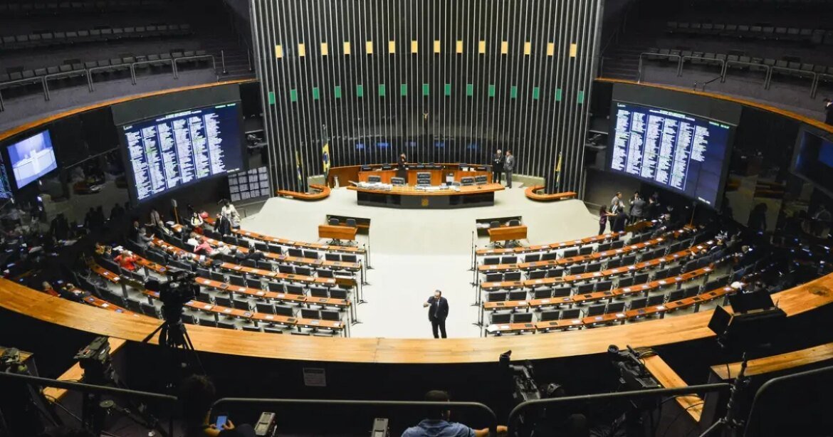 pec-da-seguranca:-camara-aprova-proposta-em-primeiro-turno