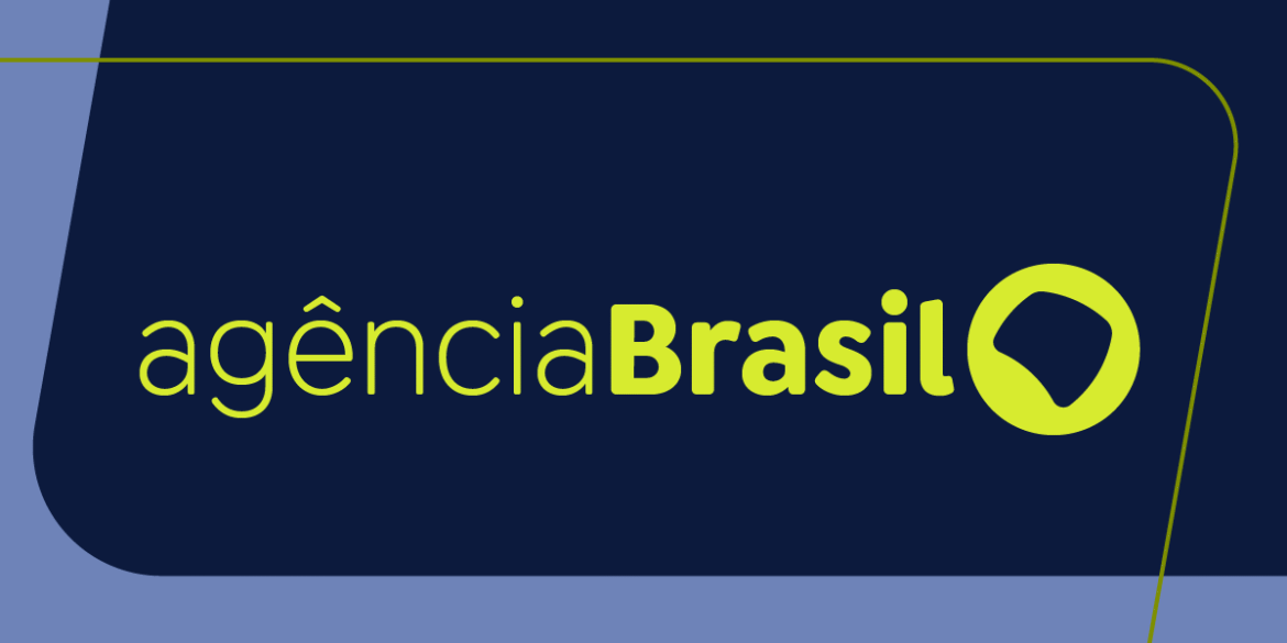sp:-ato-critica-uso-de-escola-publica-em-filme-contra-paulo-freire