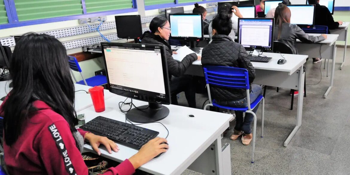 brasil-supera-100-mil-escolas-publicas-com-internet-gratuita