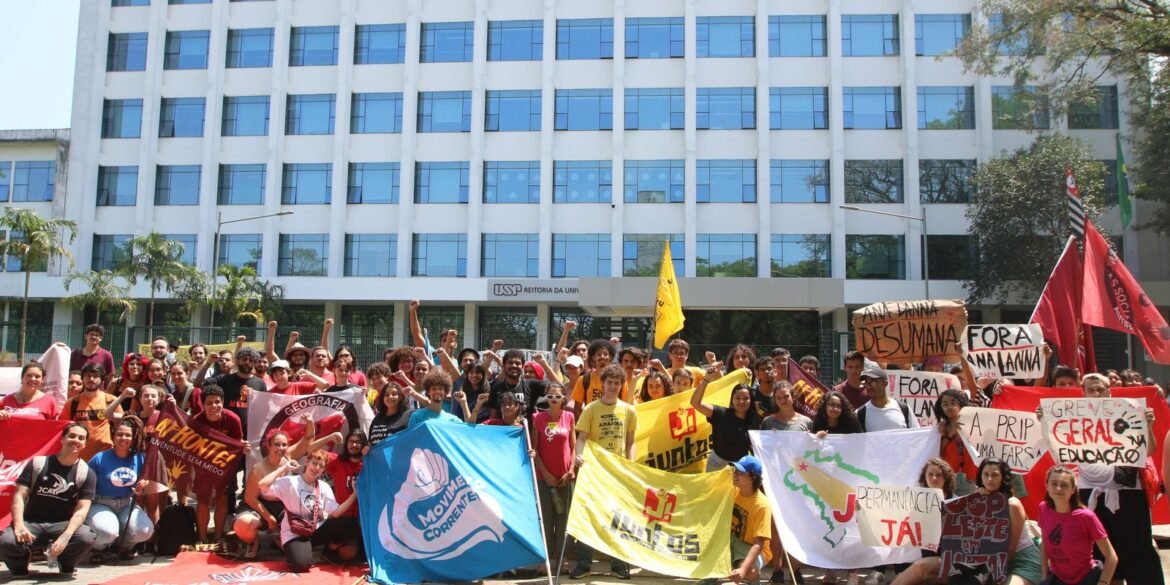 estudantes-encerram-greve-de-quase-dois-meses-na-usp