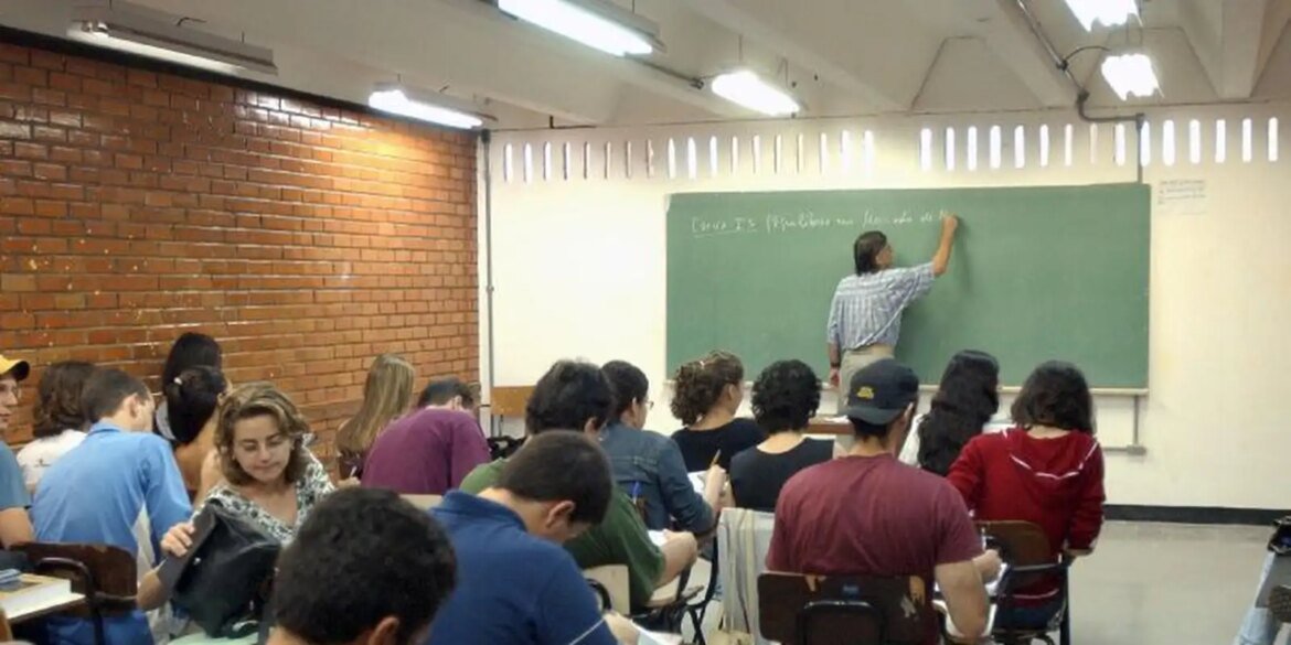 fies-do-2o-semestre:-prazo-de-adesao-de-instituicoes-termina-hoje